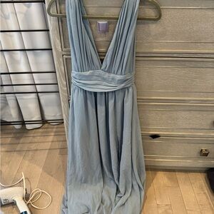 Lulu’s Elegant Blue Gown